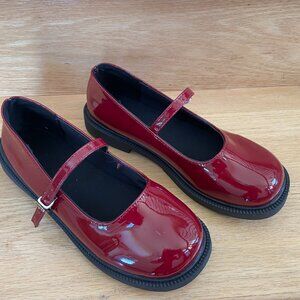 Leather women shoes